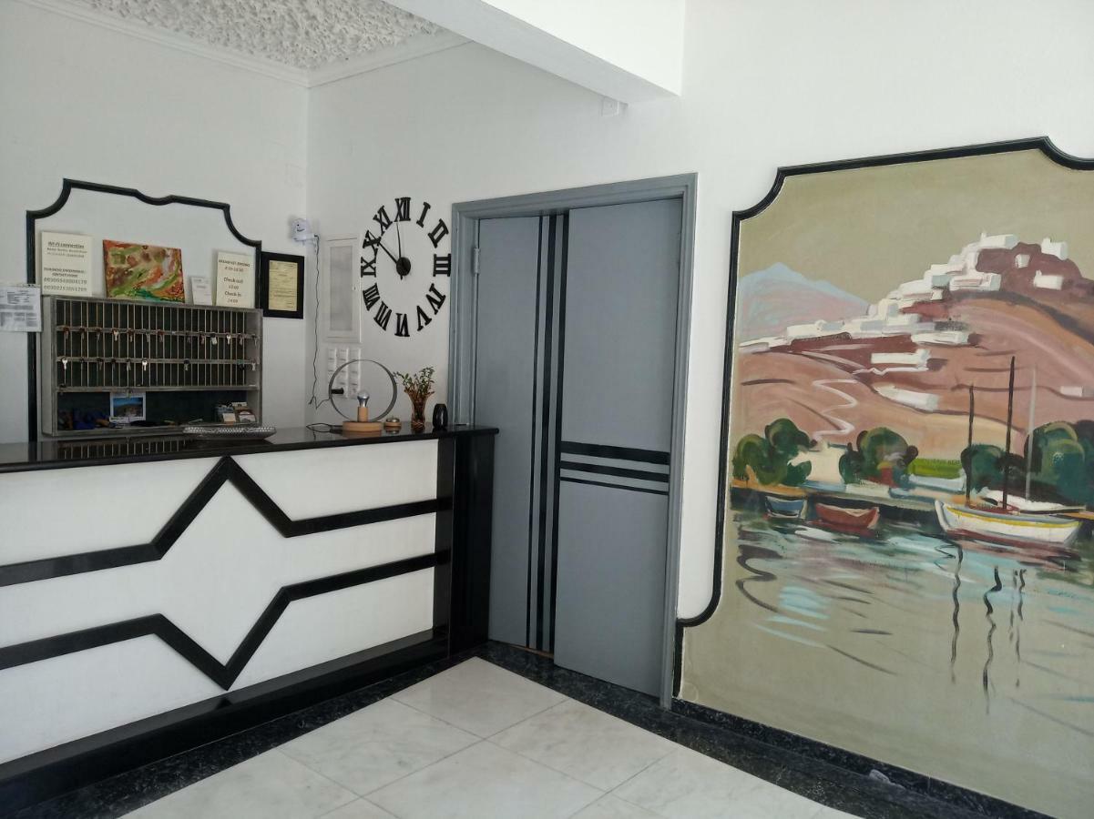 Livadi  Serifos Beach Hotel מראה חיצוני תמונה